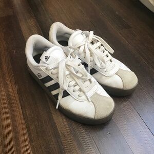 Adidas sneakers us6.5 vl court 2.0